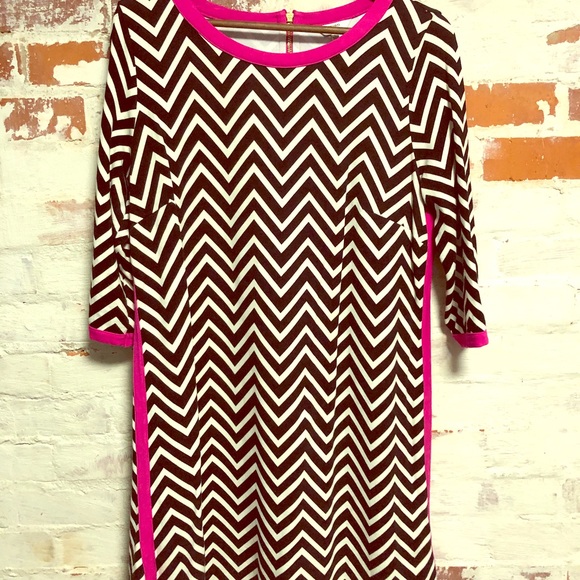 Chevron quarter sleeve dress - Picture 1 of 5